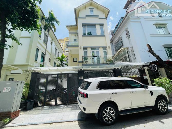 BIỆT THỰ KĐT MỄ TRÌ THƯỢNG, 155m, MT 9.6m, 4T, VỊ TRÍ ĐẸP Ở VÀ KINH DOANH CỰC THỊNH, 59TỶ