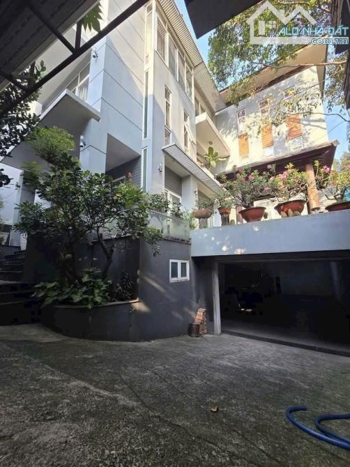 58 tỷ! Bán Biệt thự khuôn đất HIẾM 274m2 Phổ Quang, Phú Nhuận - ngang 10m - Hầm 4 Tầng