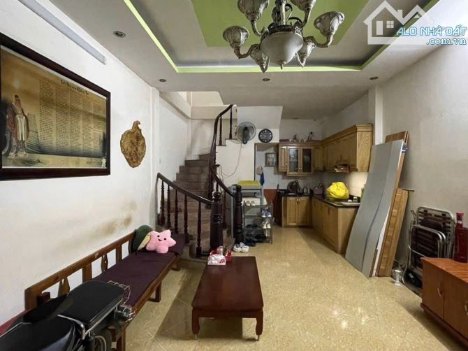 🏡 HIẾM CẦU GIẤY – NHỈNH 7 TỶ – NHÀ DÂN XÂY CHẮC CHẮN – FULL NỘI THẤT