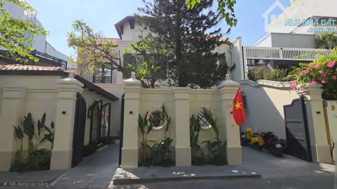 Bán Villa mặt tiền Trần Khánh Dư, DT 14,1x26,1m, CN 366m2, chỉ 210 tỷ TL