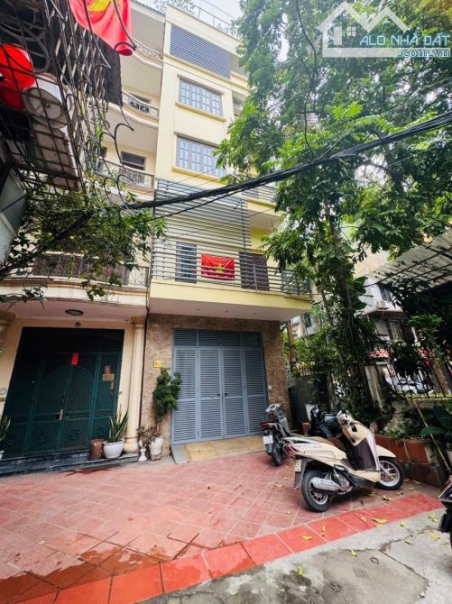 Cần bán nhà 6tầng thang máy full nội thất,khu phân lô Hoàng Ngọc Phách.