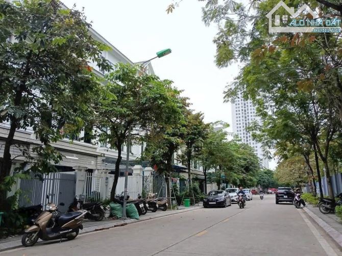 LK Thô GLeximco 120m2-Vị trí siêu đẹp-Hiếm nhà bán-An sinh tuyệt đỉnh-Giá chỉ nhỉnh 18 tỷ