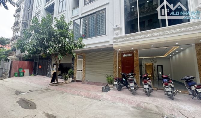 BÁN NHANH NHÀ 7 TẦNG THANG MÁY HIMLAM VẠN PHÚC, FULL NỘI THẤT, 55M2 GIÁ CHÀO 23,7 TỶ
