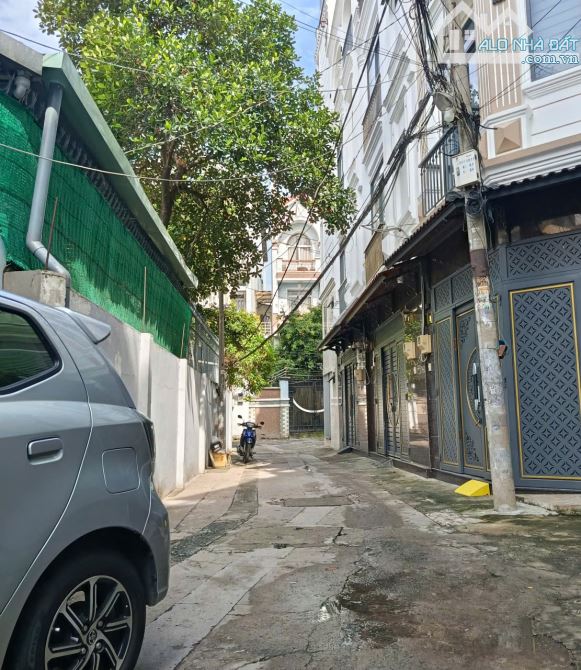 ** HƠN 100m ra đường Phan Xích Long - XE HƠI đậu cửa - Nhà 2 Tầng × 45,2 m²