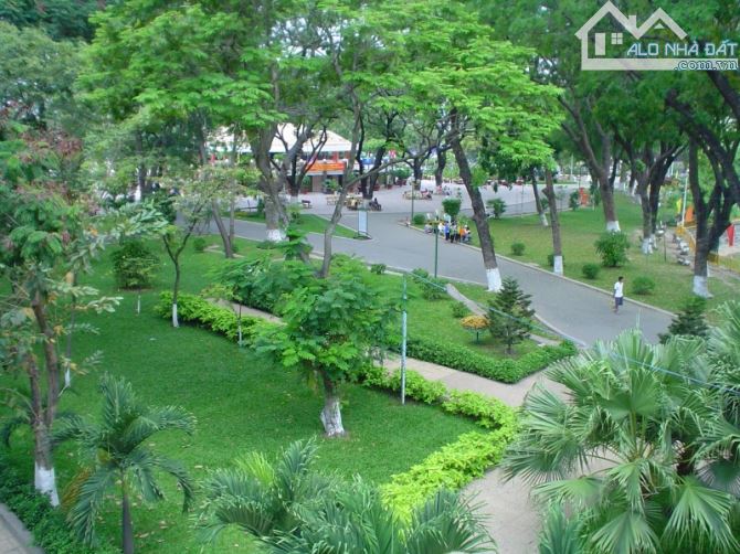 SỊN & TỐT! MẶT PHỐ CẨM LỆ - 100M2, NGANG 5M – VIEW CÔNG VIÊN, SÁT LÀNG ĐẠI HỌC – XÍU 4 TỶ