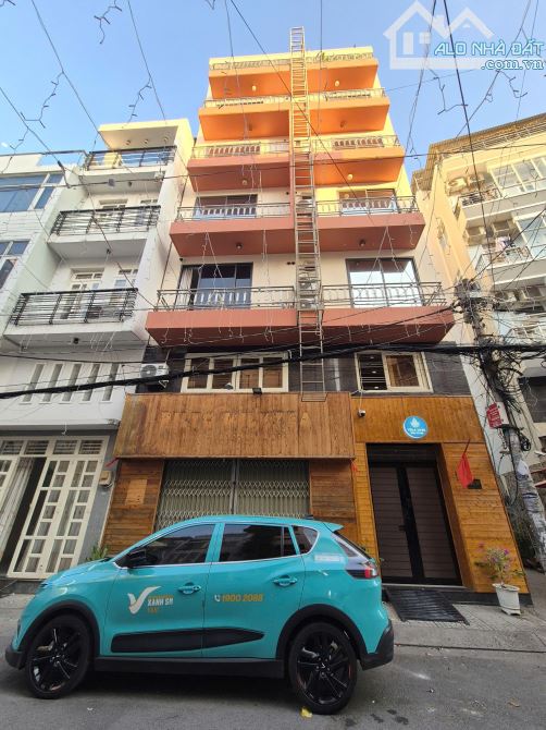 BÁN TÒA NHÀ CĂN HỘ DỊCH VỤ – MẶT TIỀN HẺM LỚN CMT8, Q.3 HẺM VIP 12M