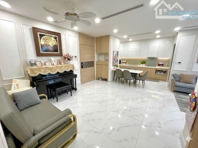 Bán CHCC The Zei Mỹ Đình, 89m2, 2 ngủ, chủ để lại toàn bộ nội thất
