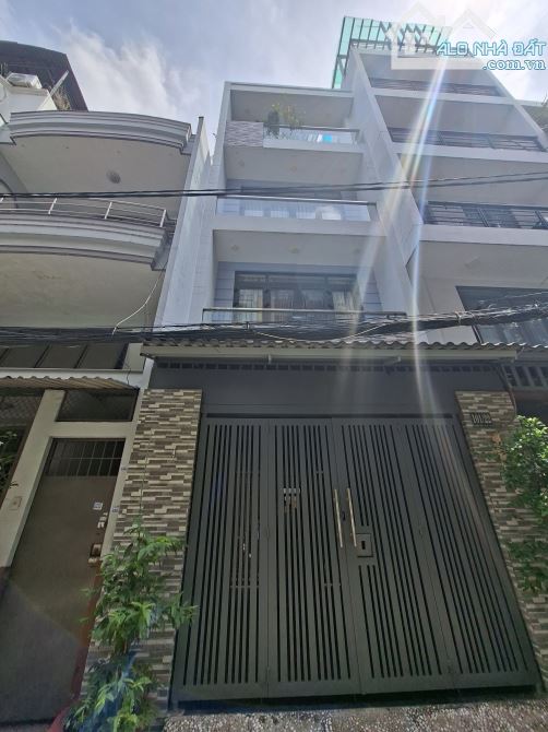 Hẻm xe hơi Thành Thái Quận 10 72m2 ngang 4.5 giá chỉ 17.8 tỷ TL