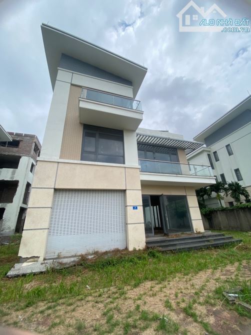 Biệt thự đơn lập Waterfront - Không gian sống đẳng cấp - An ninh tuyệt đối