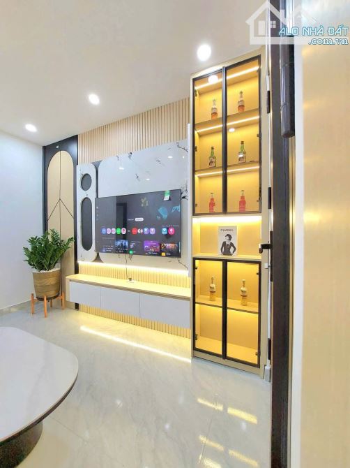 Chính chủ bán căn hộ tập thể sổ đỏ riêng quận Hai Bà Trưng, 75m2, 3pn, giá hơn 2 tỷ