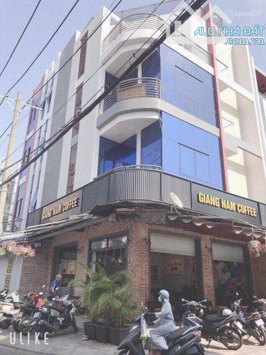Siêu phẩm căn góc hai mặt tiền đường Nguyễn Hồng Đào giá cực tốt 14 tỷ