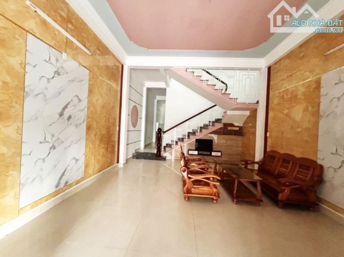 Siêu rẻ, Nhà 2 tầng Kiên cố, Phong Nam Hòa Xuân Đà Nẵng.Cần thanh khoản đã giảm mạnh250tr.