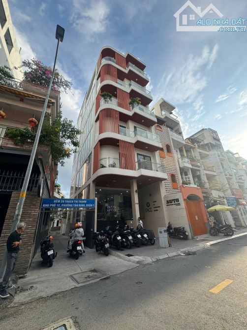 BUILDING MẶT TIỀN THẠCH THỊ THANH – TÂN ĐỊNH, QUẬN 1 | HẦM + 5 TẦNG | DÒNG TIỀN 130 TRIỆU/
