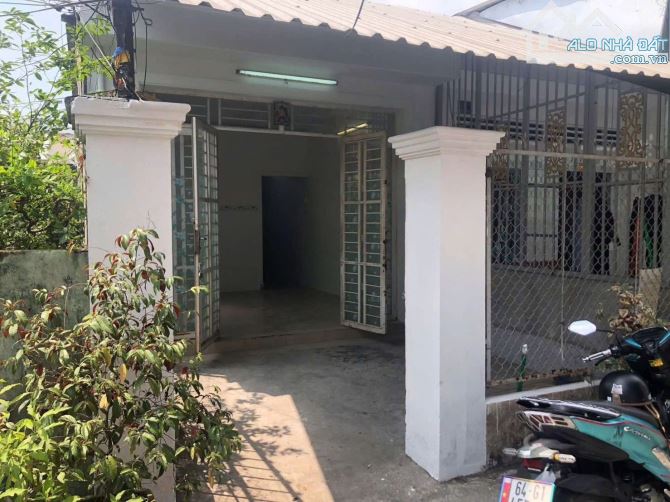 Cần tiền chữa bệnh bán gấp căn nhà 52m2, Tân Phú Trung, SHR, Giá 650 Triệu.