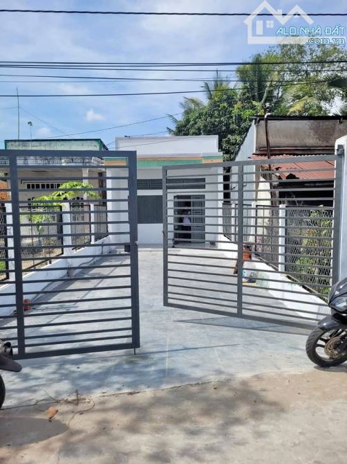 NỢ DÍ 🍀🍀 - Bán nhanh căn nhà cấp 4 ở 1/ Đ. Hồ Văn Tắng DT:155m2 SHR giá 950tr