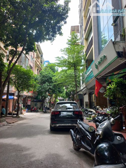 BÁN NHÀ ĐỖ QUANG, PHÂN LÔ VỈA HÈ, 6TẦNG THANG MÁY, KINH DOANH, VĂN PHÒNG, NHỈNH 32 TỶ