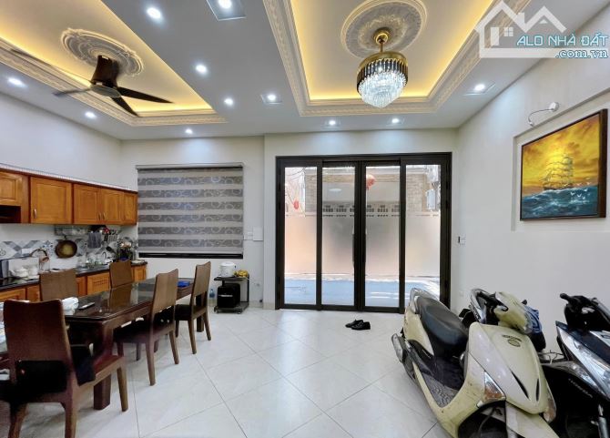 Bán nhà riêng Phố Hồ Tùng Mậu, 52m², 6 tầng, ngõ nông, dòng tiền 21tr/th, nhỉnh 7 tỷ