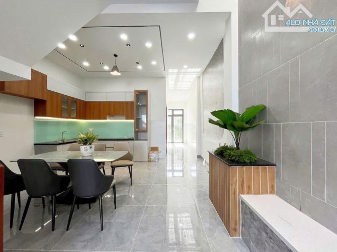 Chính Chủ Chuyển Công Tác Bán Nhà Trệt Lầu Xây Mới Ngay Gần Big C Tân Hiệp - 600 Triệu