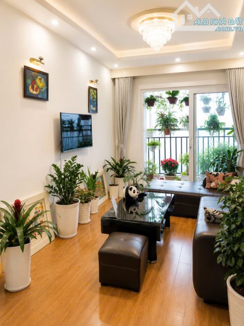 Bán CC giá siêu hời tại Megastar Dominium C2 Xuân Đỉnh, 4.65 tỷ, 98m2