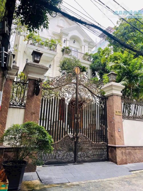 Bán nhà mặt phố tại đường Lê Đại Hành, Phường Cẩm Lệ, TP Đà Nẵng - Giá chỉ 12,5 tỷ, cho 15