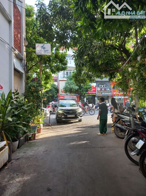 BÁN NHÀ MỖ LAO, HÀ ĐÔNG, SÁT PHỐ, PHÂN LÔ OTO ĐỖ CỬA, 40M2 4 TẦNG, Ở KINH DOANH, 12.X TỶ