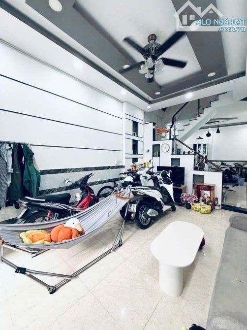 52M2 - ĐƯỜNG SỐ 29 TÊN LỬA - GIÁP RANH Q6 - NHÀ MỚI 2 TẦNG - GIÁ 4T3 TL