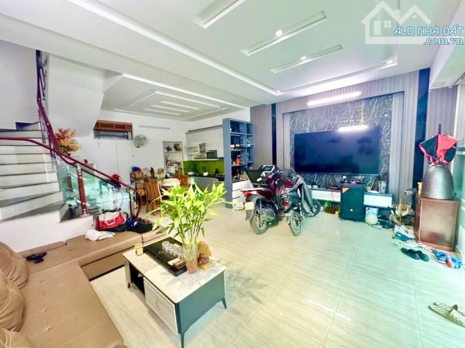 Bán nhà 3 tầng ngõ Ô tô đỗ cửa tại Tổ Dân Phố Cái Tắt, An Đồng, An Dương giá 3,3 tỷ