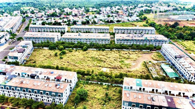 Bán nhà phố liền kề view trường học giá quanh 7 tỷ KĐT Ecocity.