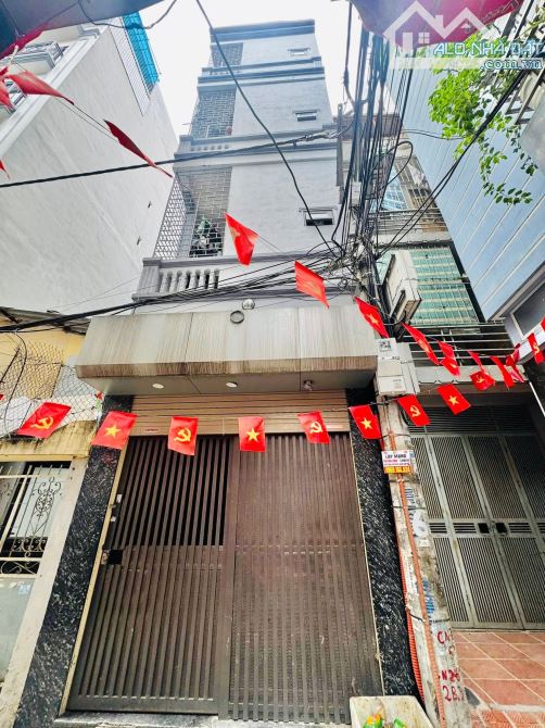 Cổ nhuế. Bán nhà 5 tầng, 52 M2, Ô Tô Qua Nhà, 7 phòng khép kín, Giá nhỉnh 9 tỷ