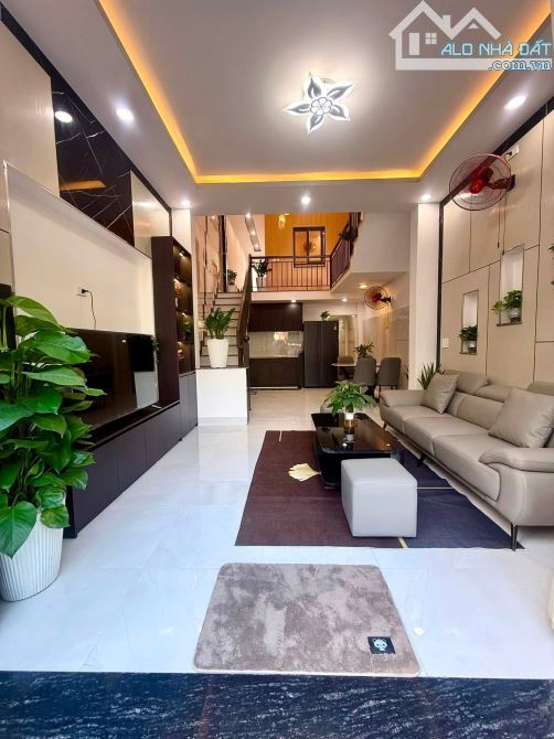 🔥 Nhà 2 tầng kiệt trước nhà 3m Nguyễn Như Hạnh , cách đường chính 50m 👉Dt : 65,2m