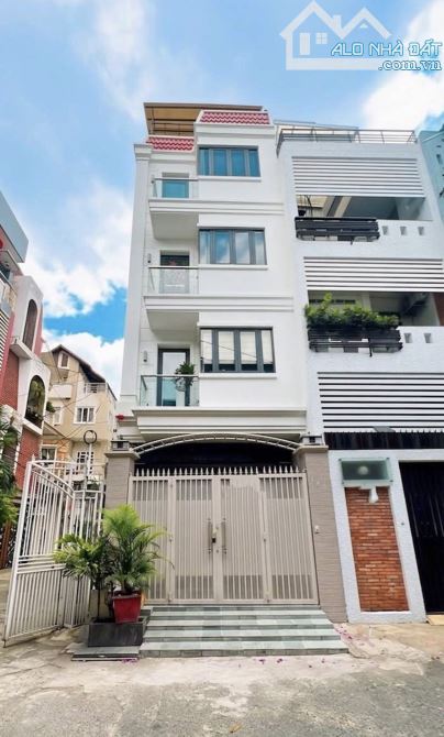 BÁN NHÀ TRẦN PHÚ, QUẬN 5 (DT: 98m2) - GIÁ RẺ 5 Tỷ 220. SỔ CHÍNH CHỦ, NỞ HẬU TÀI LỘC