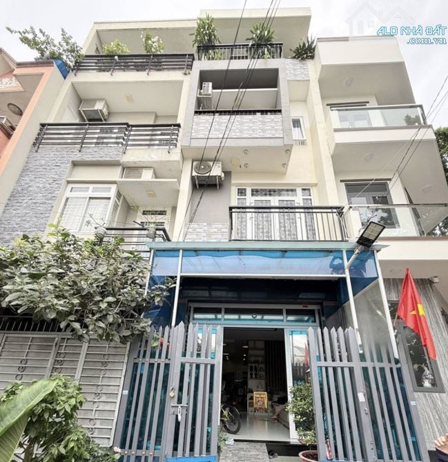 NHÀ PHỐ 4 TẦNG XE HƠI ĐẬU CỬA - TÔ HIẾN THÀNH, QUẬN 10. GIÁ 4.86TỶ/66M2 - SỔ HỒNG RIÊNG.
