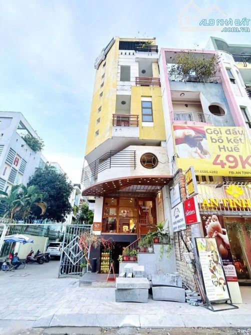 MẶT TIỀN TRẦN QUANG KHAI- TRẦN NHẬT DUẬT: 4,6X15M-4 TẦNG NHÀ ĐẸP- GIÁ: 27.5 TỶ-VỊ TRÍ ĐẸP!