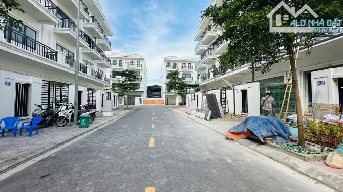 🔥 BÁN NHÀ LIỀN KỀ THÔ KĐT PHÚC TIẾN – AN DƯƠNG – ĐƯỜNG 12M – GIÁ 4,3 TỶ 🔥