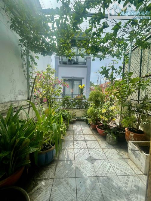 Bán nhà Hẻm xe Nhất Chi Mai- gần ngay Nguyễn Đức Thuận Tân Bình Diện tích 12x 28 giá 37.9
