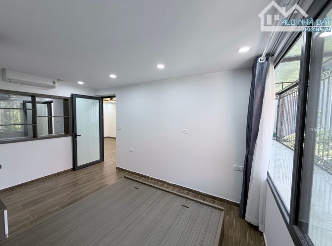 Bán tập thể thành công 3 ngủ, 2wc tầng 3 đủ nội thất mới toàn bộ, sổ đỏ to