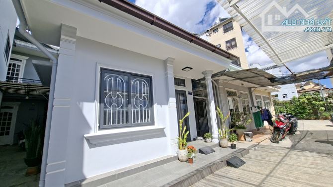 6,3 TỶ BÁN NHÀ CÁCH CHỢ ĐÀ LẠT 1 KM 📢📢 BÁN NHÀ SỔ RIÊNG DT 100m² ĐƯỜNG Ô TÔ Đ. TRẦN PHÚ