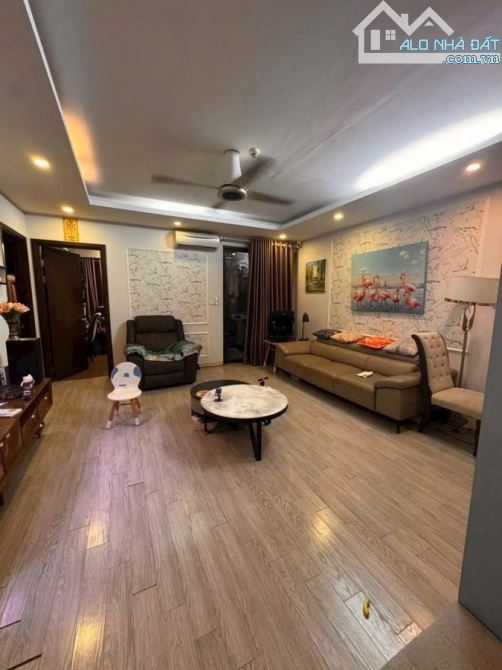 Chuyển nhượng căn hộ 2 PN, 70m2 toà FLC Complex, 36 Phạm Hùng, Nam Từ Liêm chỉ 6,7 tỷ