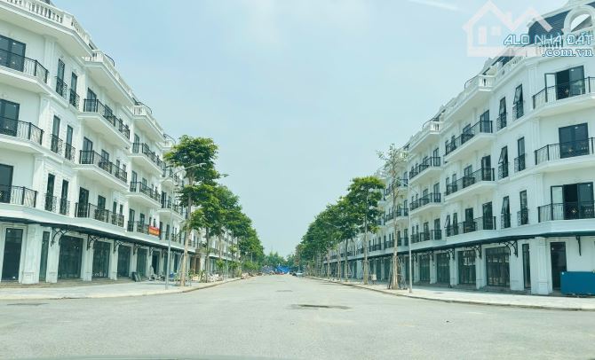 hơn 11 tỷ, có Liền Kề view vườn hoa, 80m, 5t, mt: 5t, có vỉa hè 5m, tại KĐT Đông Dương,