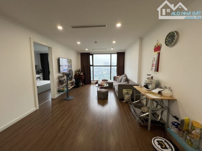 Bán căn hộ chung cư CT4, CT3 Kim Chung, ĐÔng Anh, 64m2, giá 2.3 tỷ