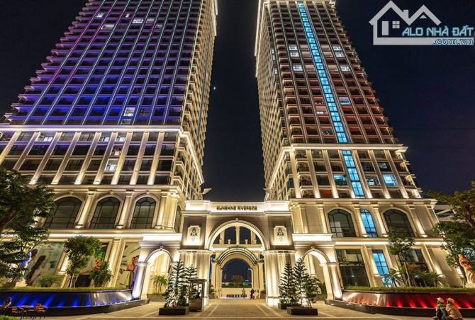 Kín, Penhouse Cao cấp 191m2 toà Sunshine Ciputra view Hồ Tây