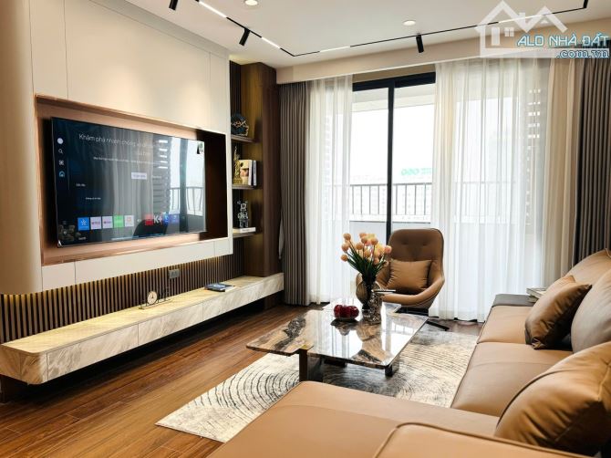 Căn hộ 3 PN view hồ, toà FLC Complex 36 Phạm Hùng, Nam Từ Liêm chỉ 8,5 tỷ