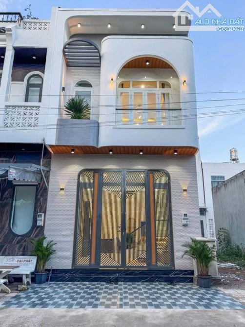 BÁN GẤP NHÀ HẺM HAI MẶT TIỀN TẠI ĐƯỜNG NGUYỄN VĂN LUÔNG, P11, QUẬN 6. CHỈ 4,16TỶ/100M2!!