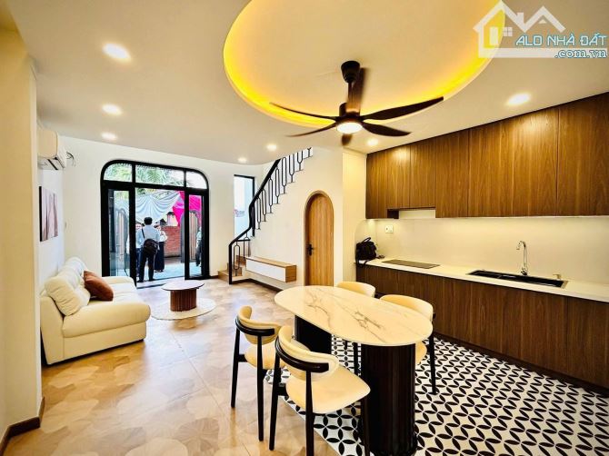 Chỉ 2 tỷ 790 sở hữu nhà đẹp Bình Thạnh, đường Nguyễn Xí, 55m2, shr, hẻm oto
