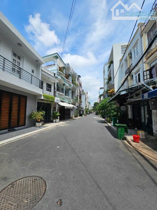 Chủ định cư Mỹ cần bán gấp Villa mini P12, Tân Bình; 200m2, 4 tầng; Giá 37 tỷ TL