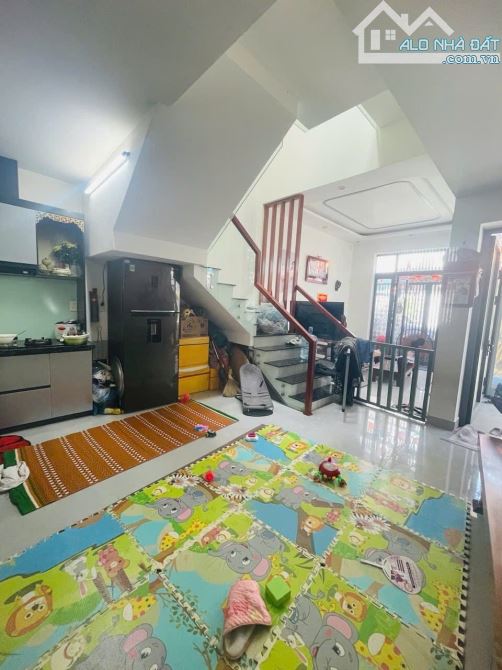 Продаётся дом, 98 м², Cẩm Lệ