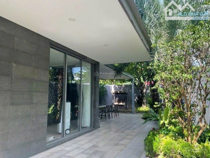 Hiếm,chủ bán biệt thự cao cấp MT Nguyễn Văn Hưởng P.Thảo Điền Q2.DT:15,5x26,5m giá 240 tỷ