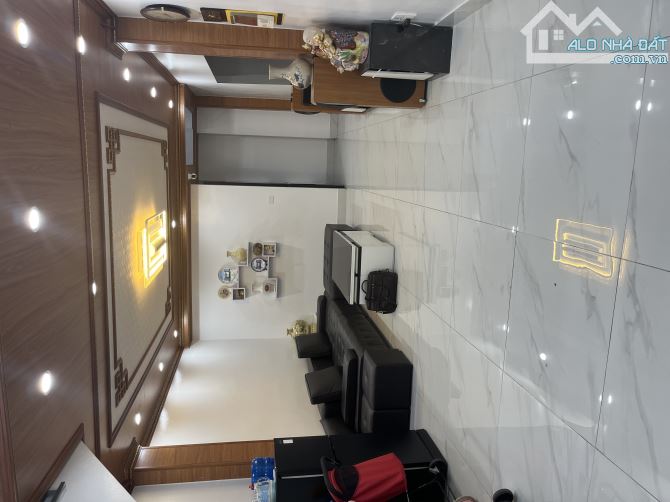 Bán nhà dân xây 40m2 x 5 tầng tại làng nghề Kiêu Kỵ - Gia Lâm - Hà Nội.