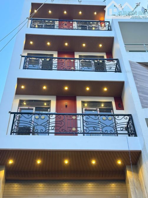 Có Dòng Tiền Sẵn 130tr/tháng - CHDV - Nguyễn Trãi Q.5 - 7 Tầng Có Hầm - 5 x 20 - Hẻm 6m 💥