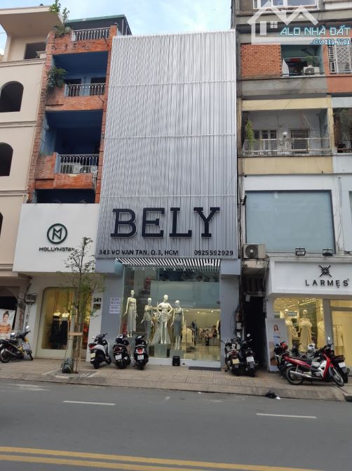 Nợ bank bán nhà Nguyễn Thị Minh Khai, Q3 - DT: 7.2 x 11m - 4 tầng - HĐT 50tr/th - 18.9 tỷ